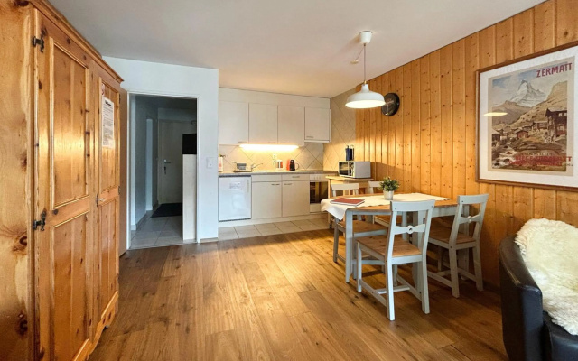 Beautiful Apartment in Zermatt With a Breathtaking View of the Matterhorn – Guest Rooms – Zermatt
