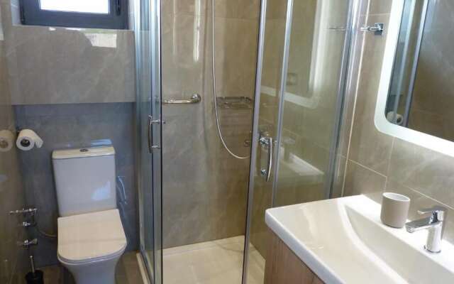 Comfort Suites and Rooms