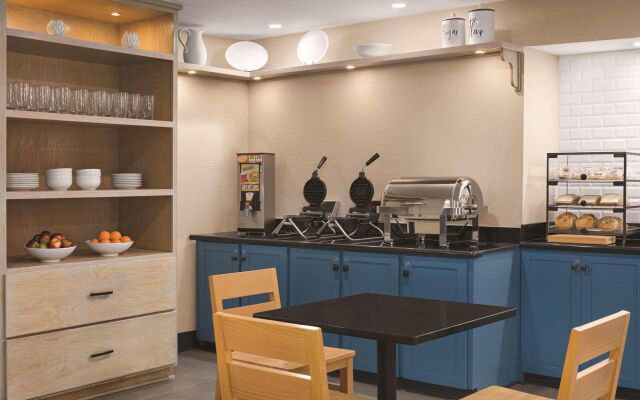 Country Inn & Suites by Radisson, Dunn, NC