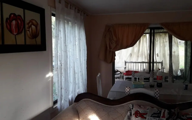 Hostal Cruceral Pirque