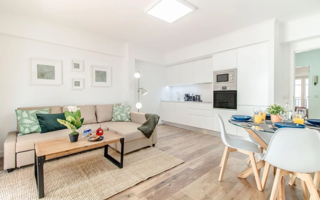 Lisbon Stay at Santo António Flat