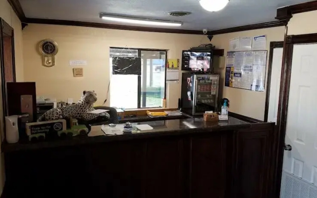 Budget Inn