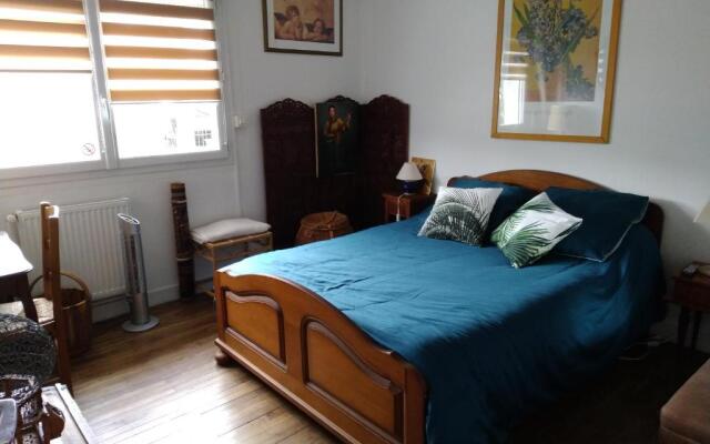 Chambre César- au 1er - Villa Chaumonty