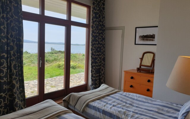 Salmon Cottage