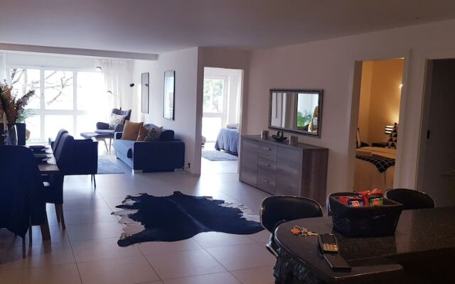 citycentre lake view apartment