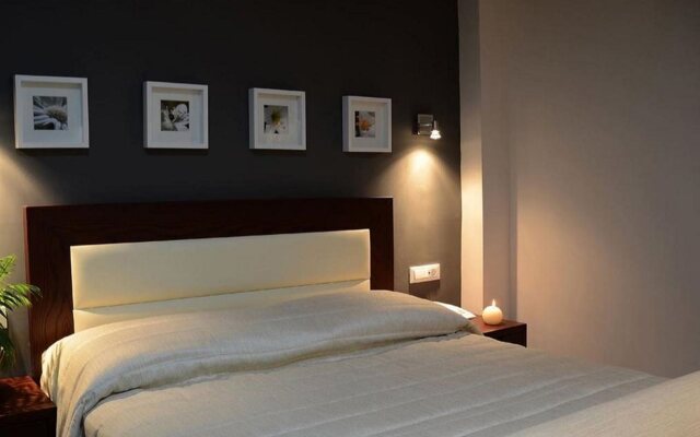 Amphitryon Boutique Hotel