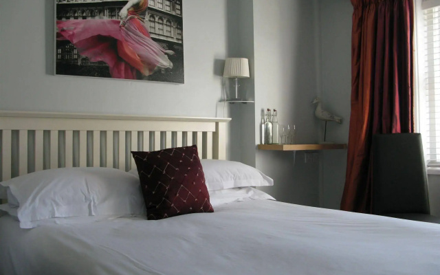 INNit Rooms Ocean Breeze