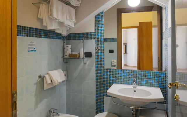 International Hotel & Suite