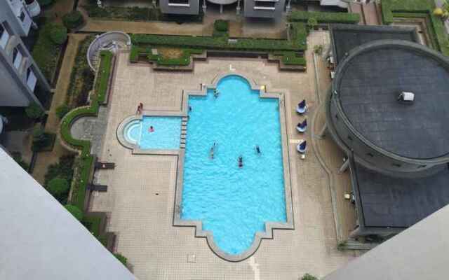 The Forum Apartments