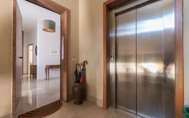 Rialto Bridge Venetian Style