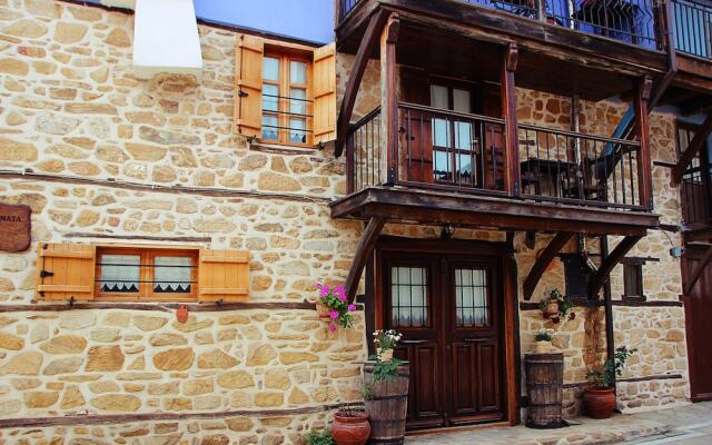 Aristotelis Guest Houses