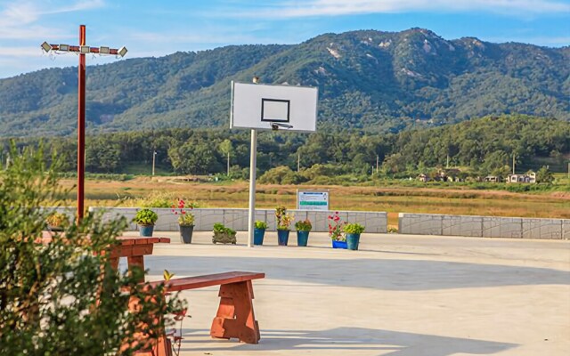 Ganghwado Lakeside & Sky Pension