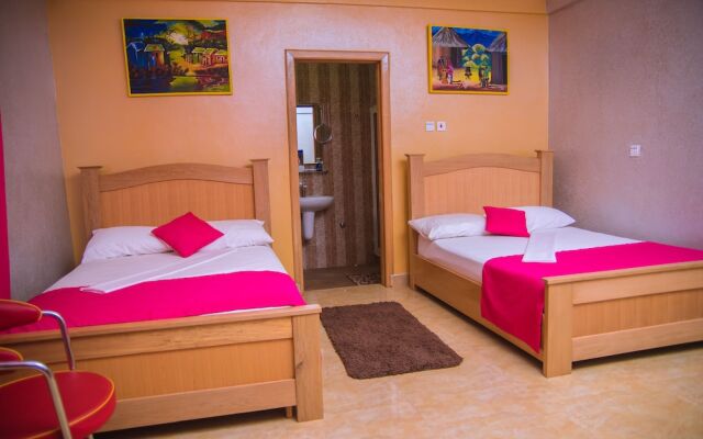Homey Lodge