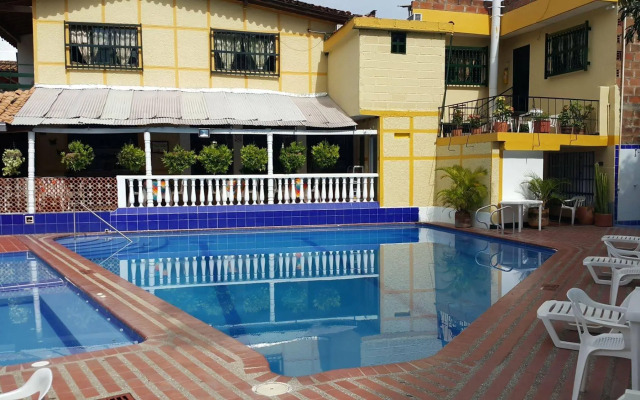 Hotel La Casa Amarela