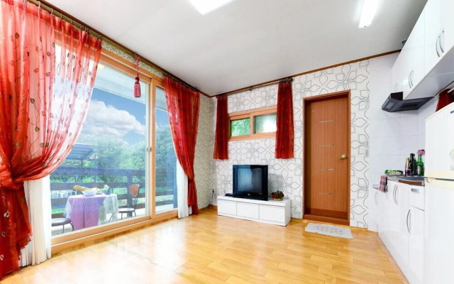 The Tree in the Lake