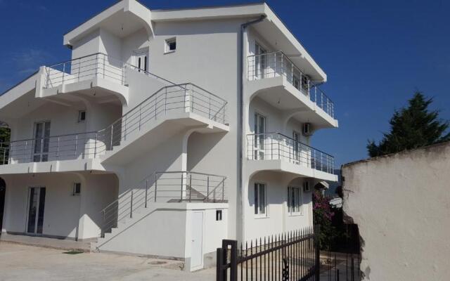 Gosa Apartments