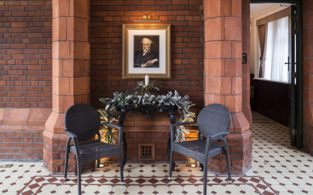 St Paul's Hotel