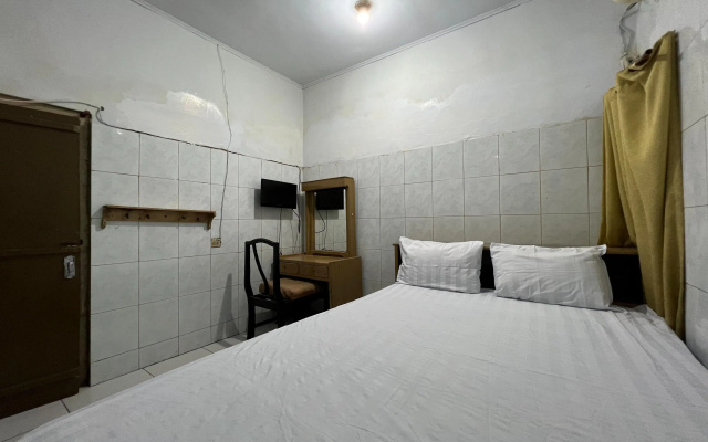 Hotel O Kost Stan – Guest Rooms – Ambon