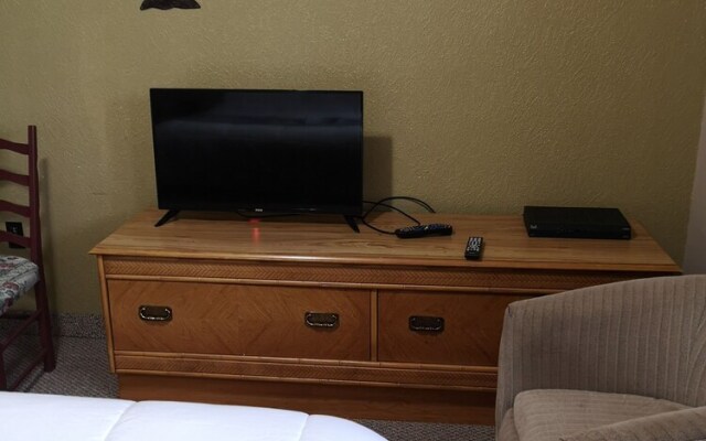 Seaport Inn