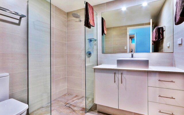 Poinciana 101 3 Bedroom Renovated Spacious 3 Bedroom Central Location