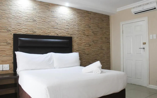 Bayside Hotel & Self Catering 110 West Street