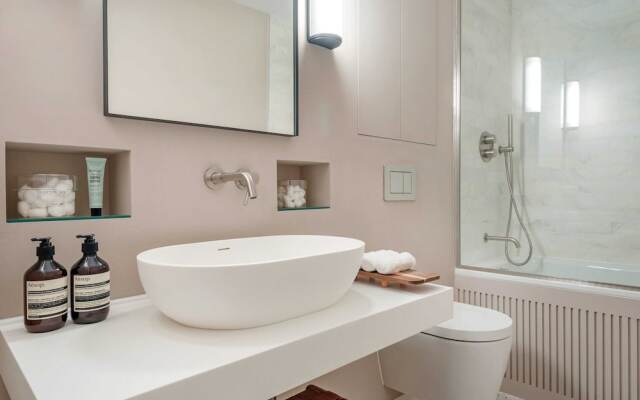 Notting Hill Gate Residence II