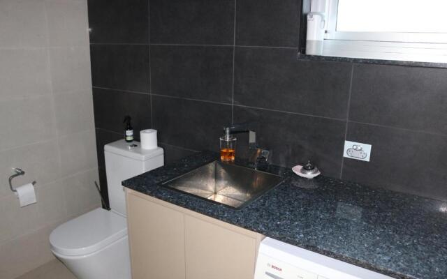 Sandon Point Coastal Abode