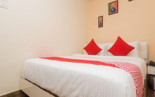 OYO 17371 Platinum Inn