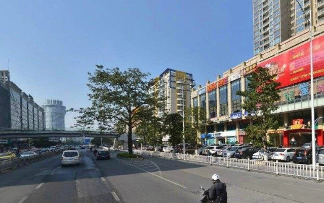Yoland Hotel
