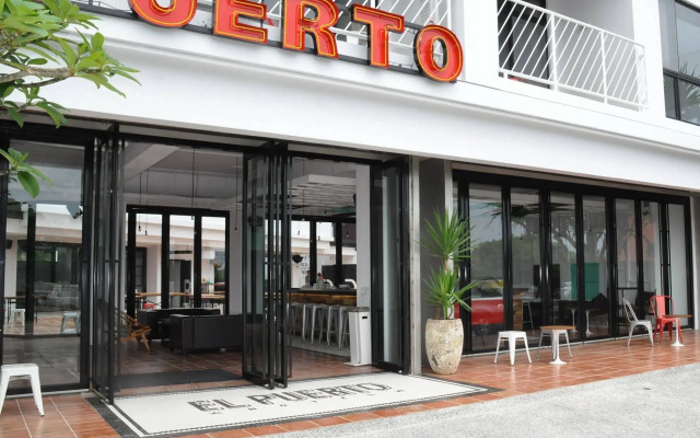El Puerto Hotel