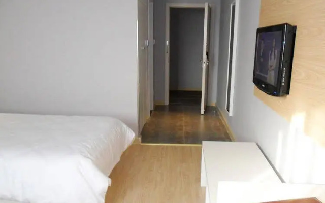 Motel 168 Hongqiao Hub
