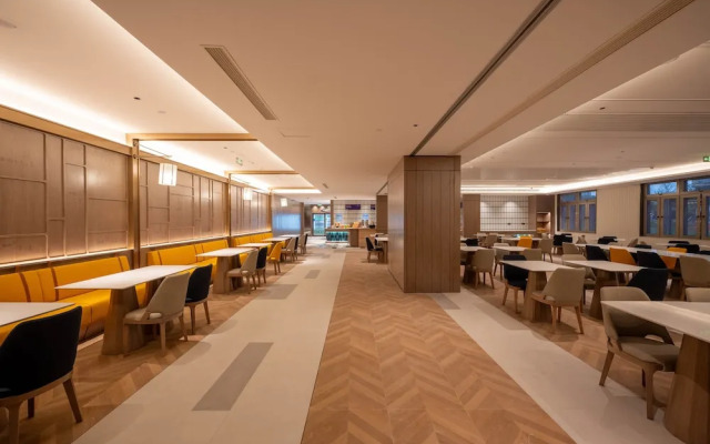 Holiday Inn Express Shanghai Pujiang Lianhang Rd M