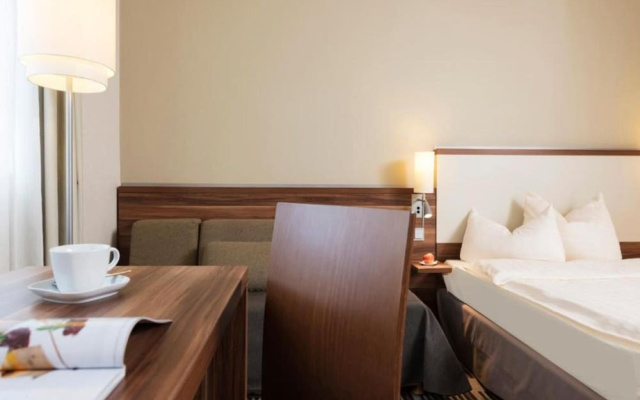 Standard Room With 2 Single Beds