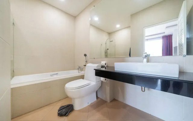 Elegant 3BR Pool Villa Sara near NaiHarn