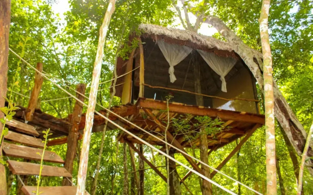 Casa Aztlan