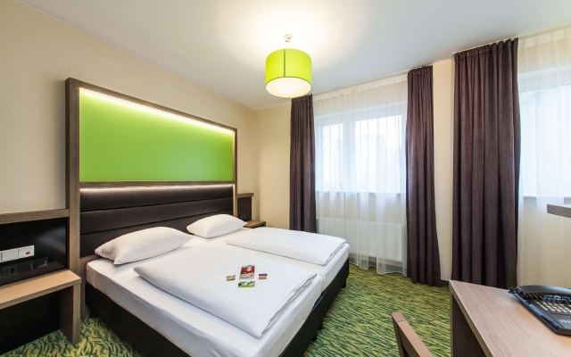 Design Double room (full double bed) (bed type is subject to availability)