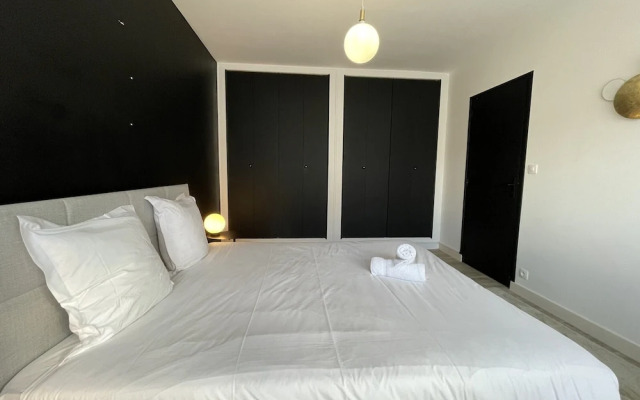 Apartment in Le Mans Near Train Station