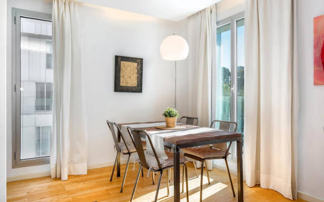 Barcelona 1 Br Apartment Shared Terrace With Swimming Pool Hoa 42151