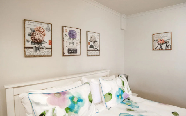 Oamaru House Bed and Breakfast