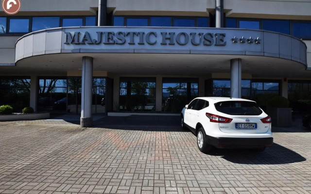 MajesticHouse Conference & Restaurant
