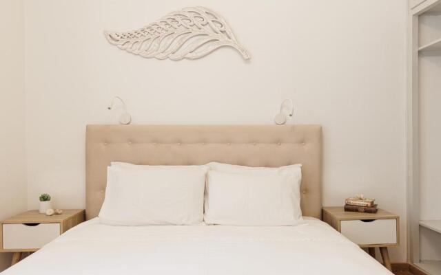 Salt and Sun Apartments by Konnect, Kaminaki Beach