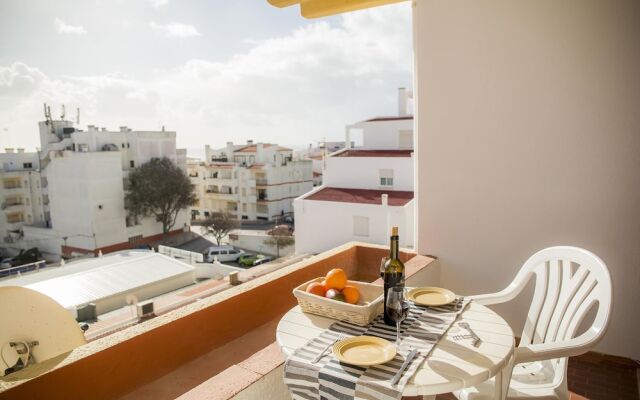 A06 - Seaview 1 Bed Apartment by DreamAlgarve