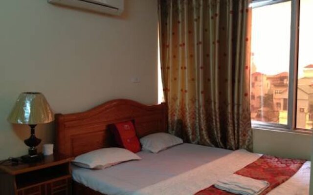 Queen Hotel Hoang Gia