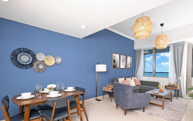 LUX - Marina Ocean View Suite 1