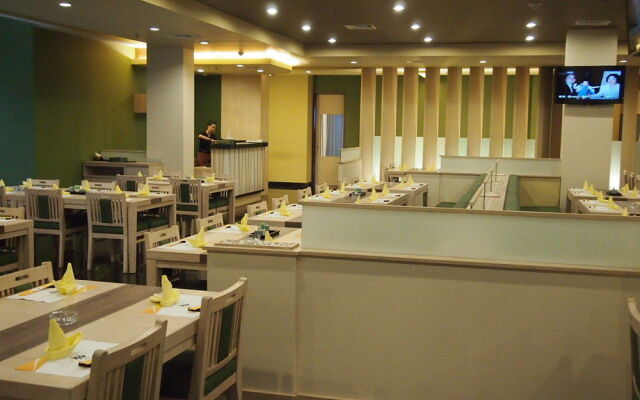 Treepark Serviced Apartment Karawang