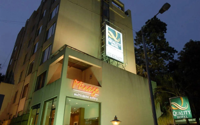 Treebo Regency - Bund Garden, Dhole Patil Road