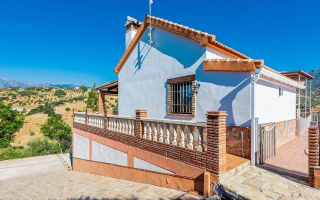 Casa Los Valles Alozaina by Ruralidays