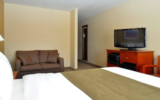 Quality Inn Airport