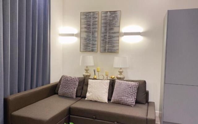 Newpointe Stunning 1-bedroom Serviced Apartment