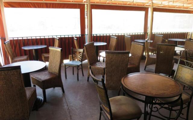 Floridian Express Hotel